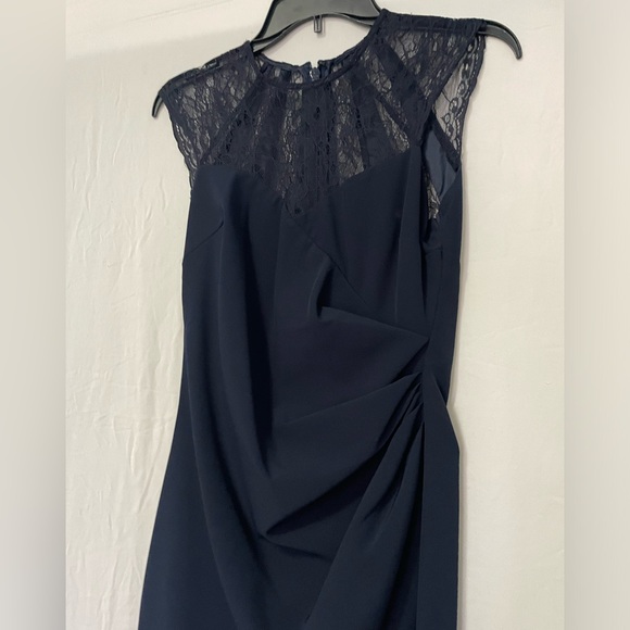 Stunning dark blue formal dress. - Picture 6 of 7